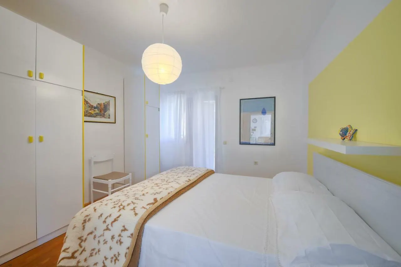 Apartment Katja Pula 0*,  Croatia